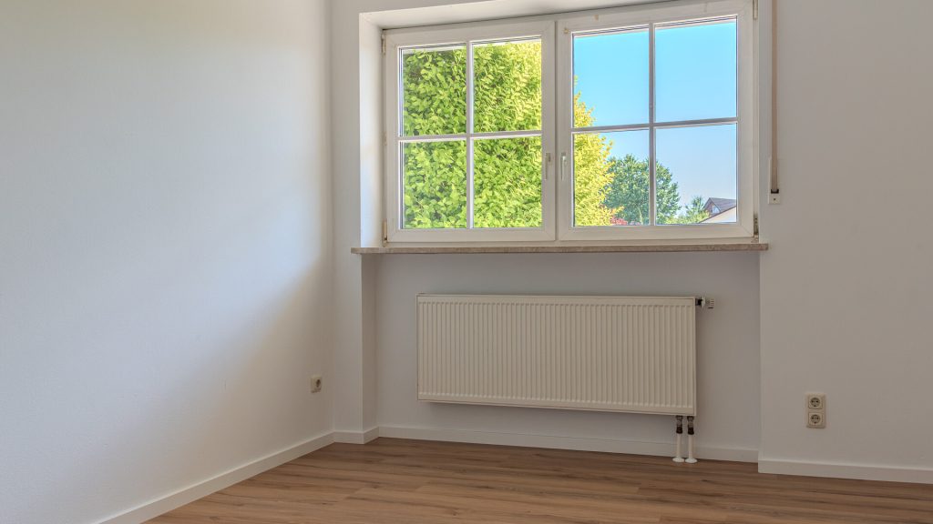 Immobilienangebot - Furth - Alle - Große Doppelhaushälfte mit 6 Zimmern, EBK, Galerie, Kachelofen, Doppelgarage in Furth, Lkr. Landshut