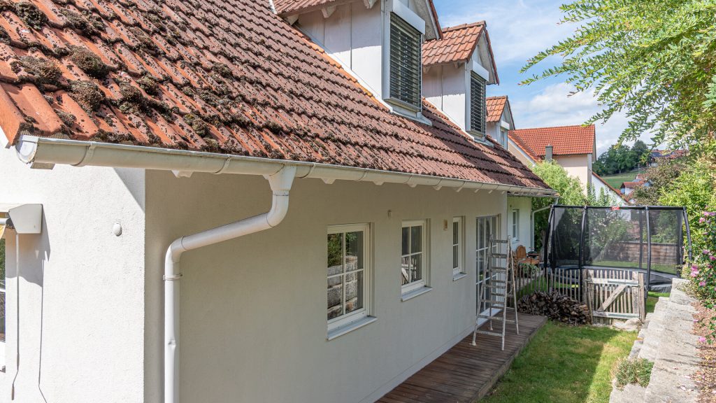 Immobilienangebot - Furth - Alle - Große Doppelhaushälfte mit 6 Zimmern, EBK, Galerie, Kachelofen, Doppelgarage in Furth, Lkr. Landshut