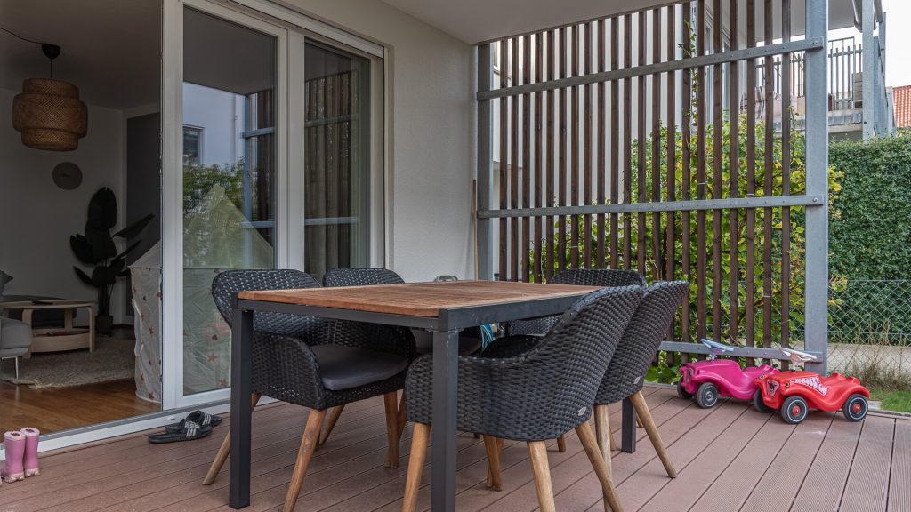 Immobilienangebot - Landshut - Alle - Moderne 3-Zimmer-Garten-Wohnung mit ablösbarer EBK und TG-Stellplatz in Landshut-Mitterwöhr