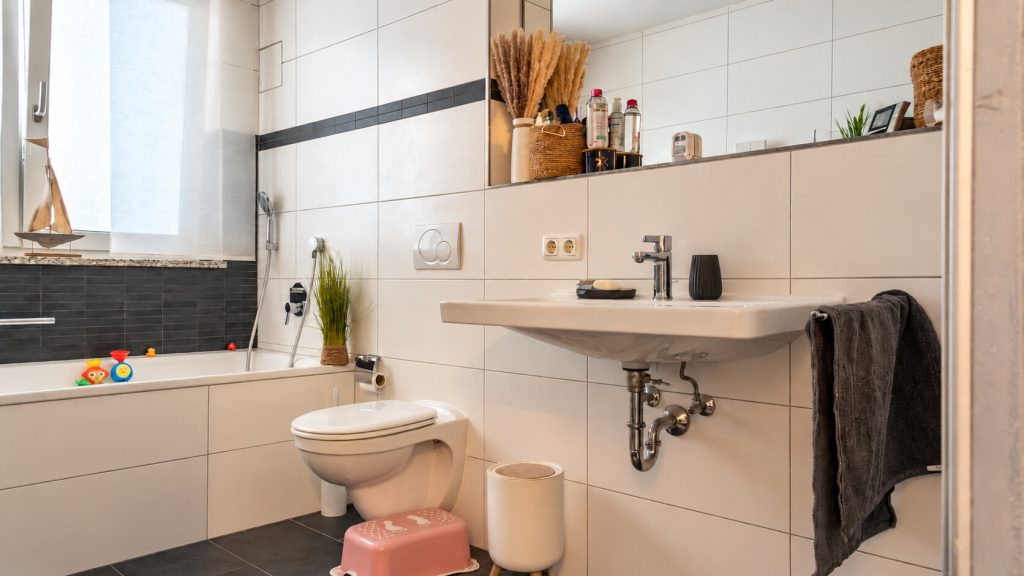 Immobilienangebot - Landshut - Alle - Moderne 3-Zimmer-Garten-Wohnung mit ablösbarer EBK und TG-Stellplatz in Landshut-Mitterwöhr