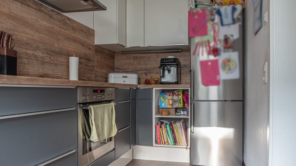 Immobilienangebot - Landshut - Alle - Moderne 3-Zimmer-Garten-Wohnung mit ablösbarer EBK und TG-Stellplatz in Landshut-Mitterwöhr