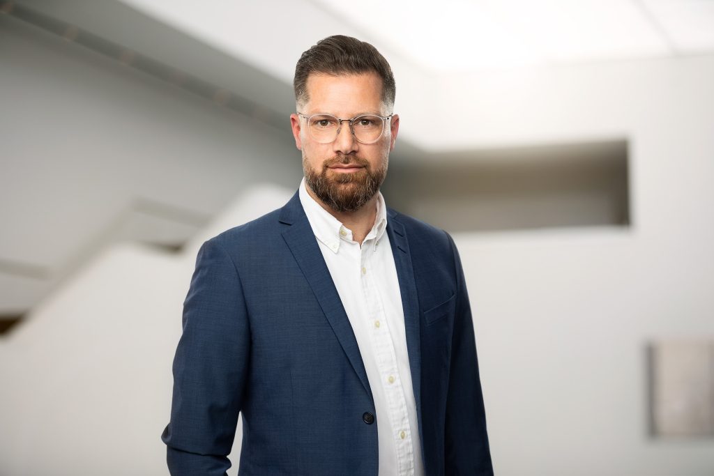 Postproduktion: MichaelMuecke.com