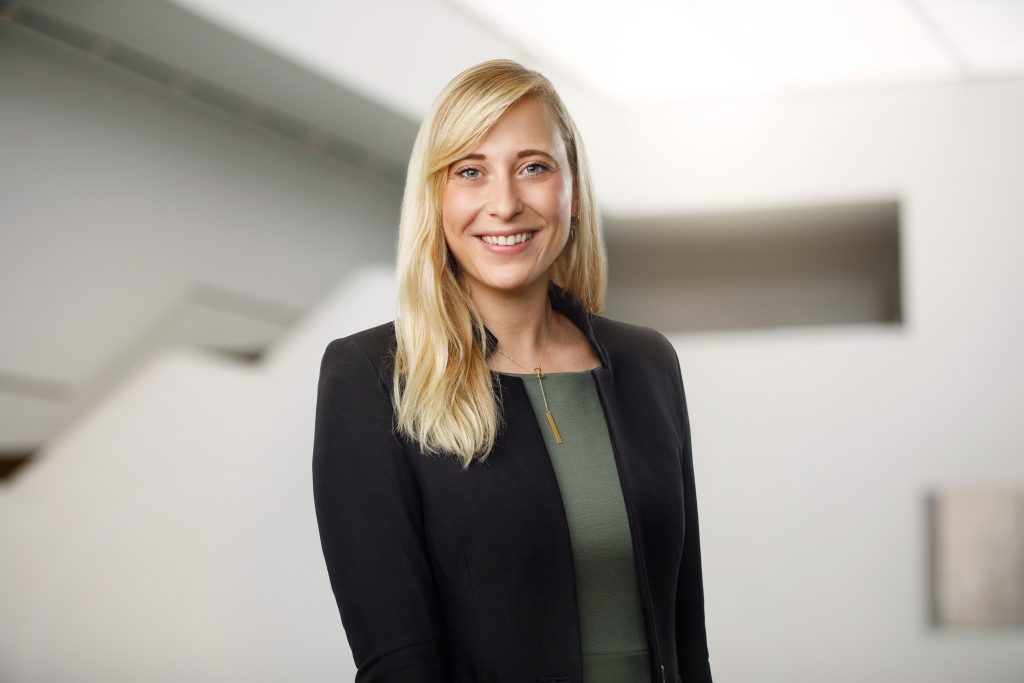 Yvonne Domenghino - Sparkassen Immobilien GmbH