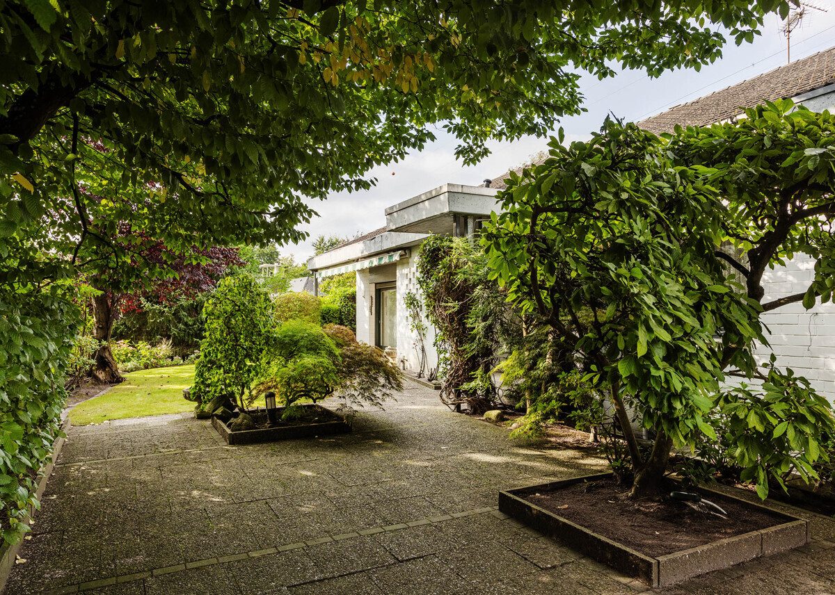 Immobilienangebot - Münster - Wohnen & Gewerbe - Große und extravagant geschnittene Immobilie mit ELW in Sackgassenlage am Wald von Hiltrup! (Erbbaurecht)