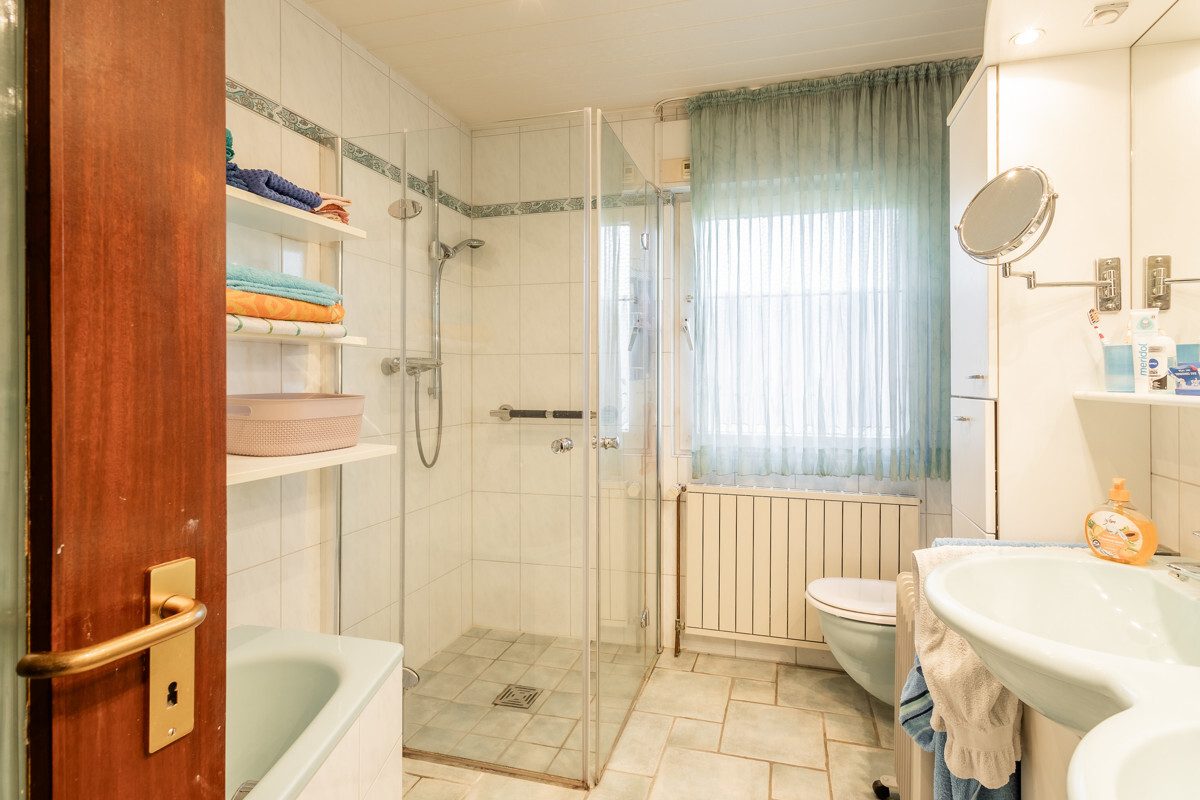 Immobilienangebot - Oelde - Wohnen & Gewerbe - Ebenerdig und geräumig! Ideal für Ihre Familie!