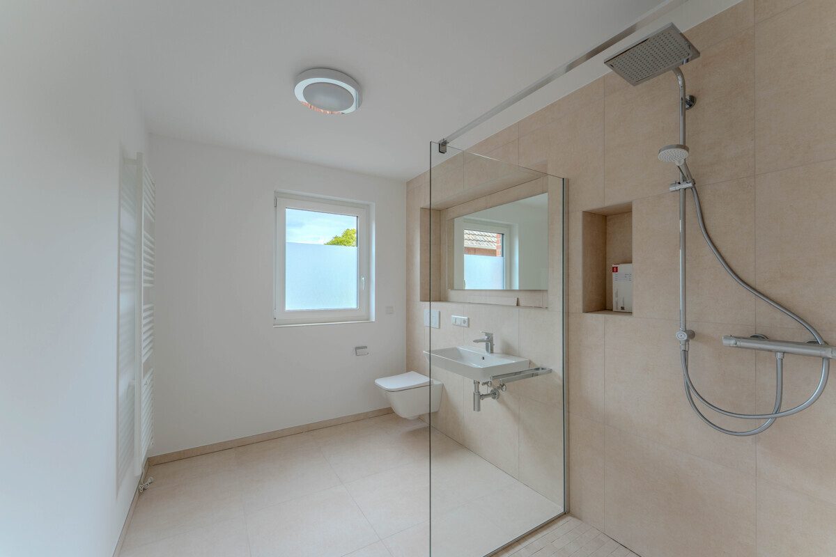 Immobilienangebot - Ahlen - Wohnen & Gewerbe - Etagenwohnung mit sonnigem Balkon im Herzen von Vorhelm!
