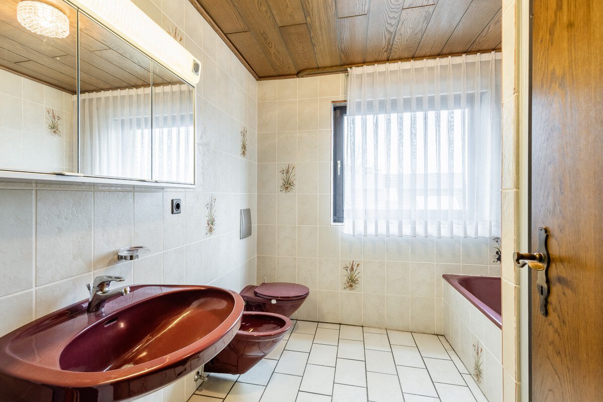 Immobilienangebot - Ennigerloh / Enniger - Wohnen & Gewerbe - Ein idealer Ort zum Wohlfühlen (Erbbaurecht)!