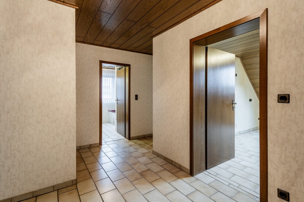 Immobilienangebot - Ennigerloh / Enniger - Wohnen & Gewerbe - Ein idealer Ort zum Wohlfühlen (Erbbaurecht)!