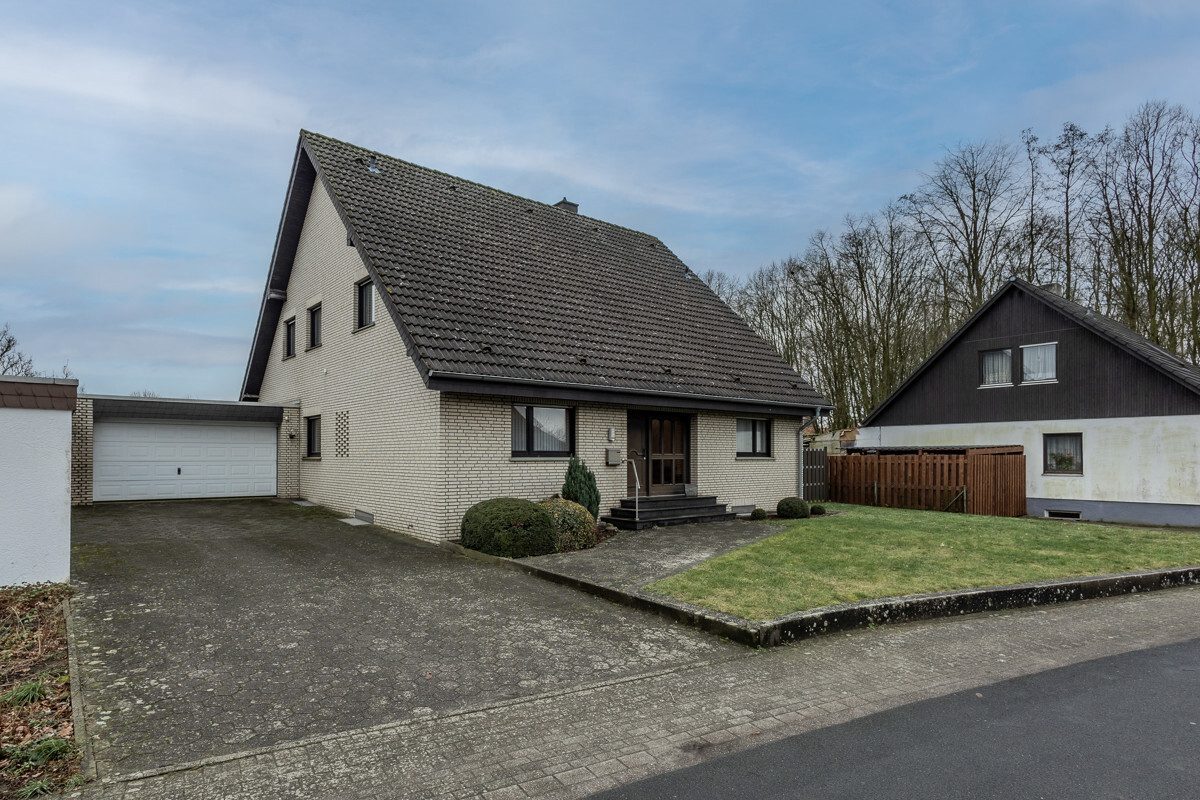 Immobilienangebot - Ennigerloh / Enniger - Wohnen & Gewerbe - Ein idealer Ort zum Wohlfühlen (Erbbaurecht)!