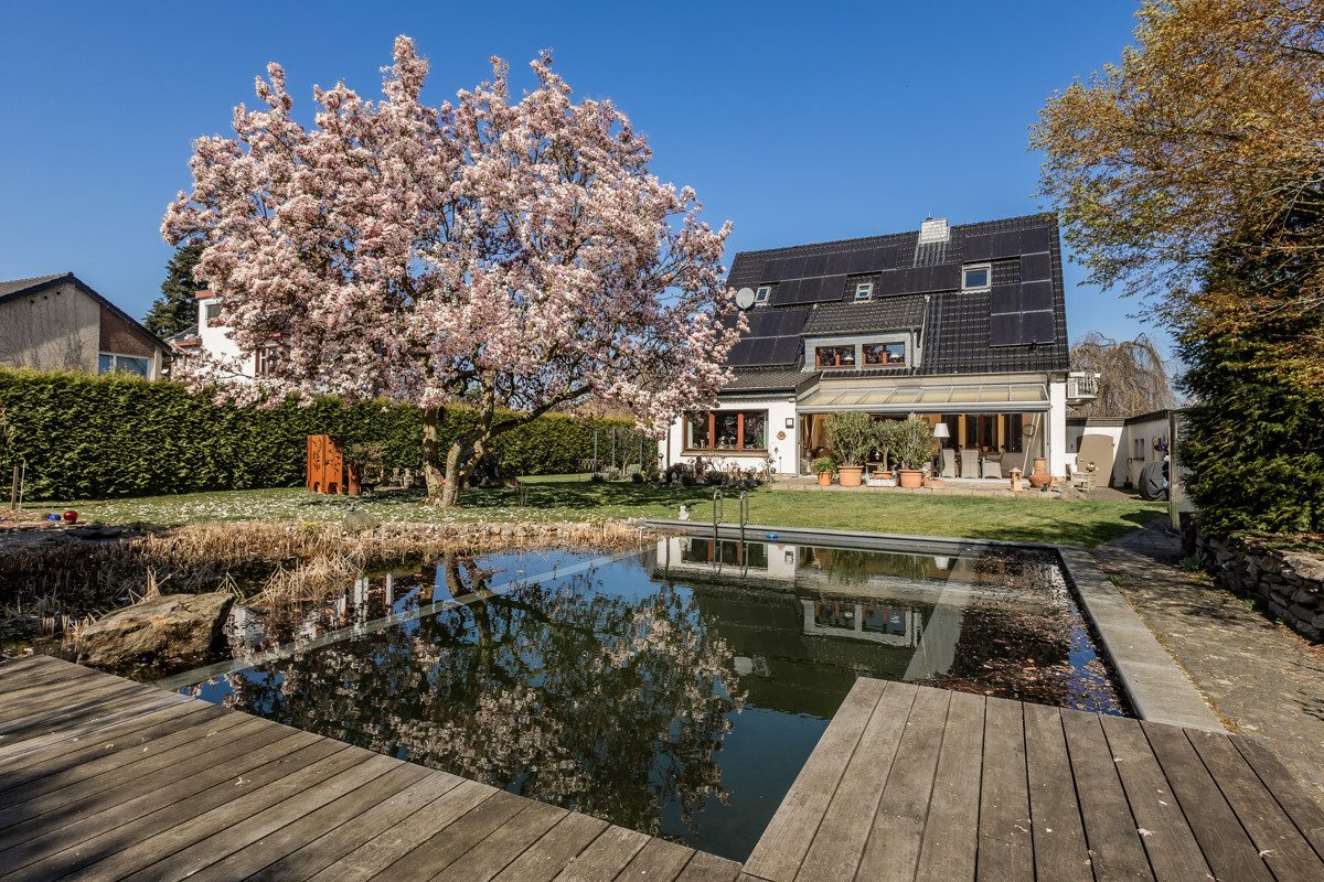 Immobilienangebot - Ahlen - Wohnen & Gewerbe - Exklusive Villa mit Wohlfühlfaktor!