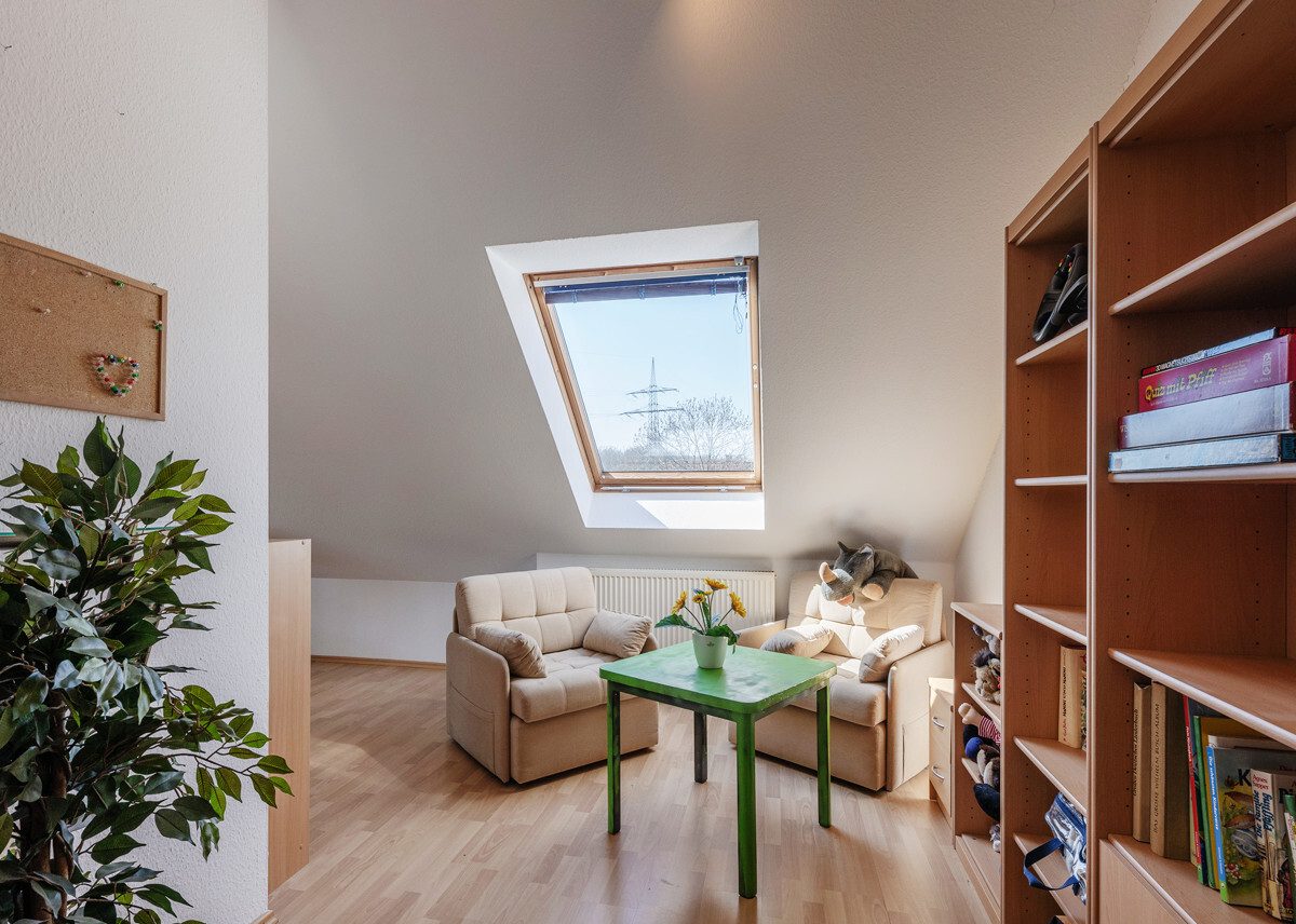 Immobilienangebot - Münster - Wohnen & Gewerbe - Sofort bezugsfreie Vierzimmerwohnung - geschnitten wie eine Doppelhaushälfte!