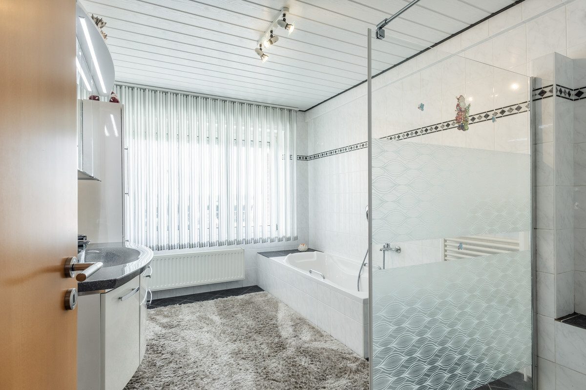 Immobilienangebot - Sassenberg / Füchtorf - Wohnen & Gewerbe - Vielseitige Möglichkeiten in ruhiger Umgebung!