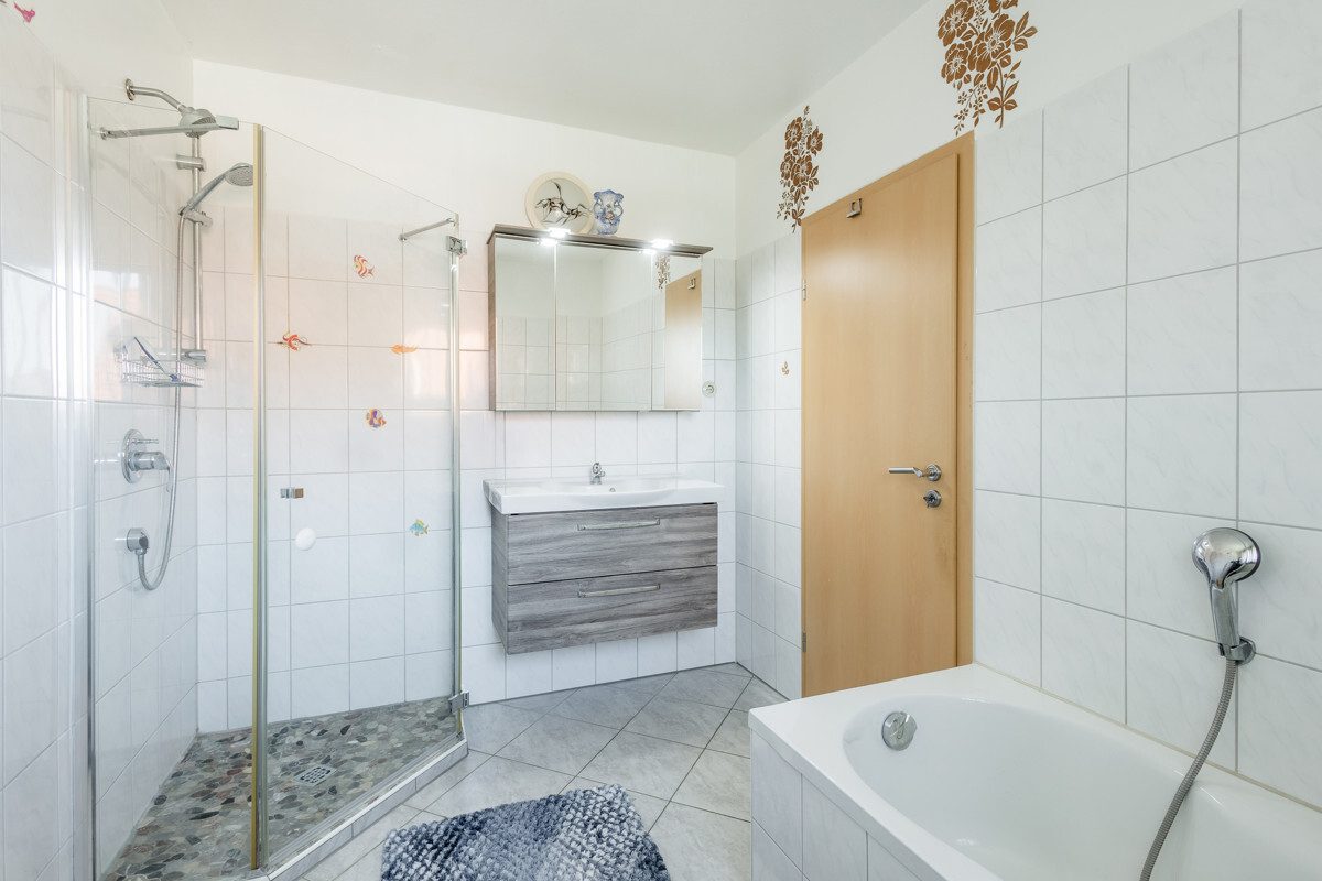 Immobilienangebot - Sassenberg / Füchtorf - Wohnen & Gewerbe - Vielseitige Möglichkeiten in ruhiger Umgebung!