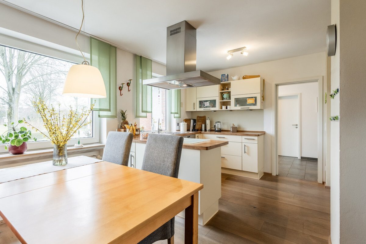 Immobilienangebot - Ennigerloh - Wohnen & Gewerbe - Ein großes Haus mit vielen Möglichkeiten!