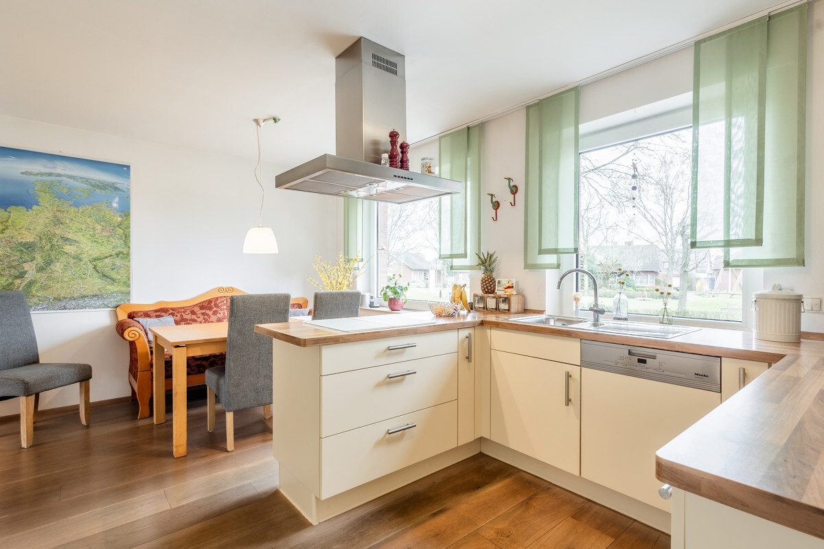 Immobilienangebot - Ennigerloh - Wohnen & Gewerbe - Ein großes Haus mit vielen Möglichkeiten!