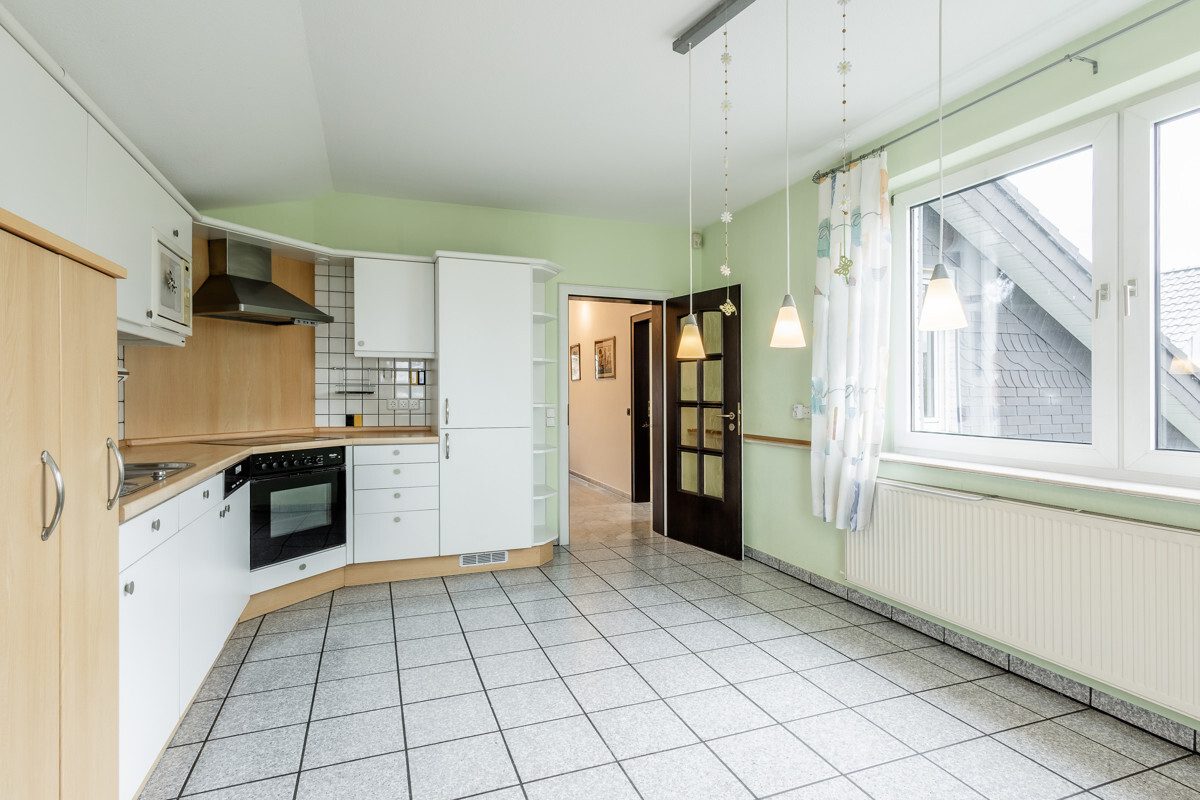 Immobilienangebot - Ennigerloh - Wohnen & Gewerbe - Ein großes Haus mit vielen Möglichkeiten!