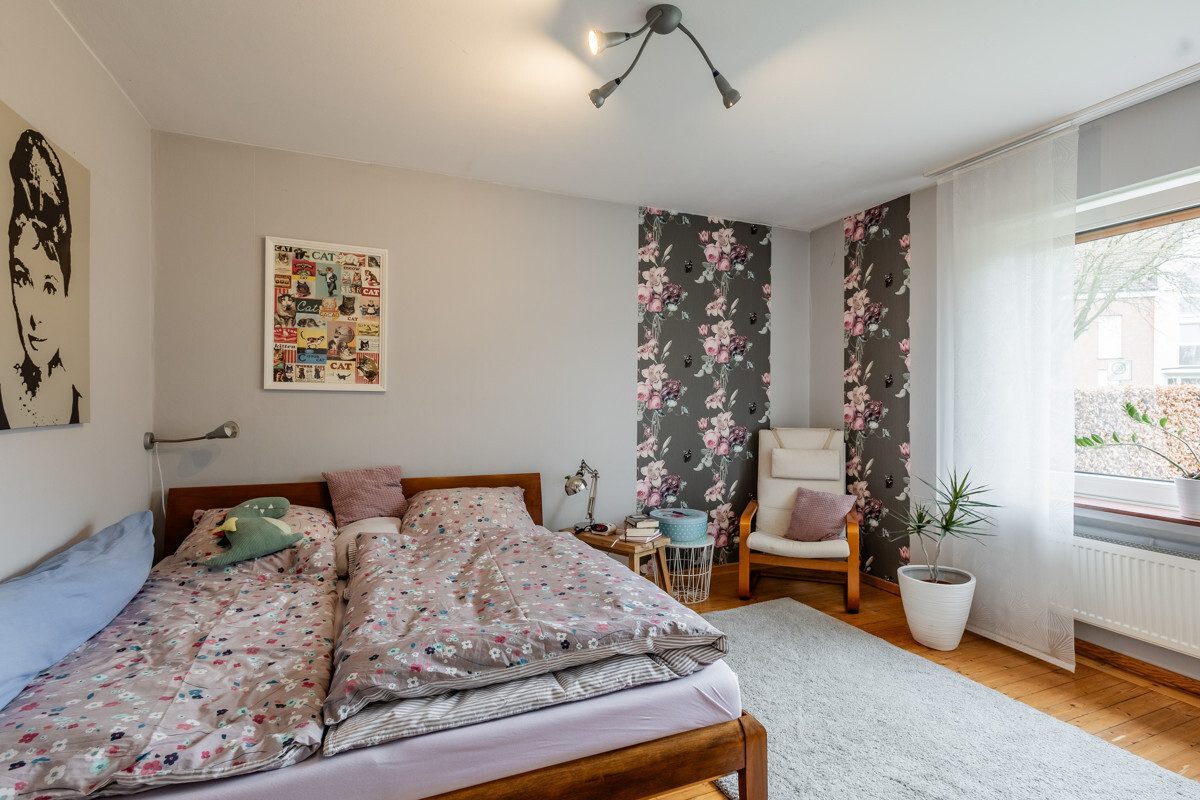 Immobilienangebot - Ennigerloh - Wohnen & Gewerbe - Ein großes Haus mit vielen Möglichkeiten!