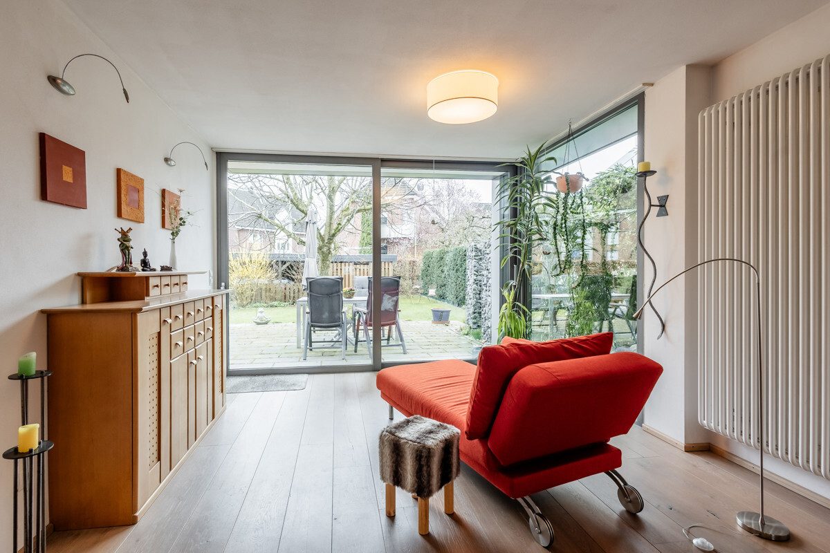 Immobilienangebot - Ennigerloh - Wohnen & Gewerbe - Ein großes Haus mit vielen Möglichkeiten!