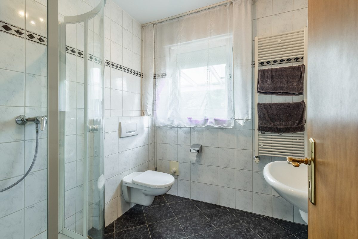 Immobilienangebot - Oelde - Wohnen & Gewerbe - Ideal für Immobilieneinsteiger!
