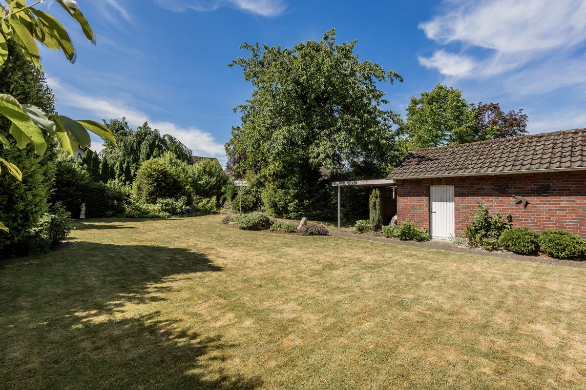 Immobilienangebot - Beckum - Wohnen & Gewerbe - Kleines Haus für große Träume!