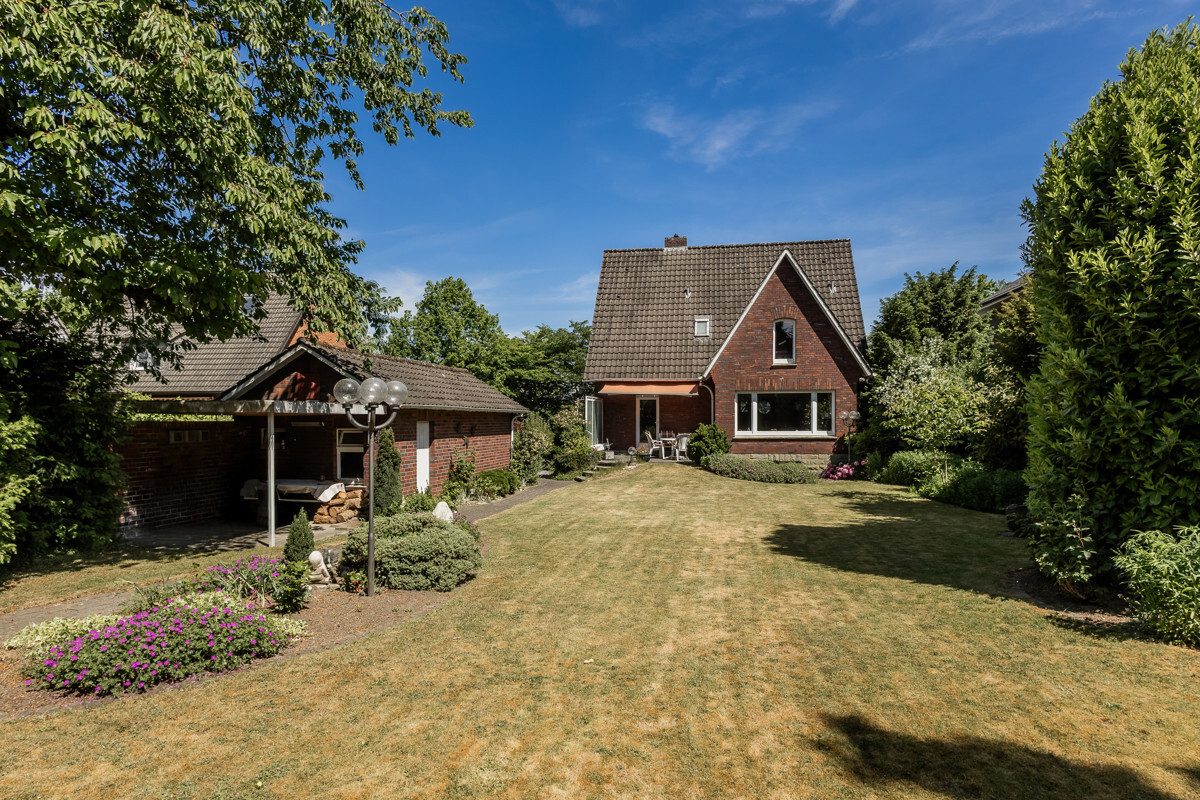 Immobilienangebot - Beckum - Wohnen & Gewerbe - Kleines Haus für große Träume!