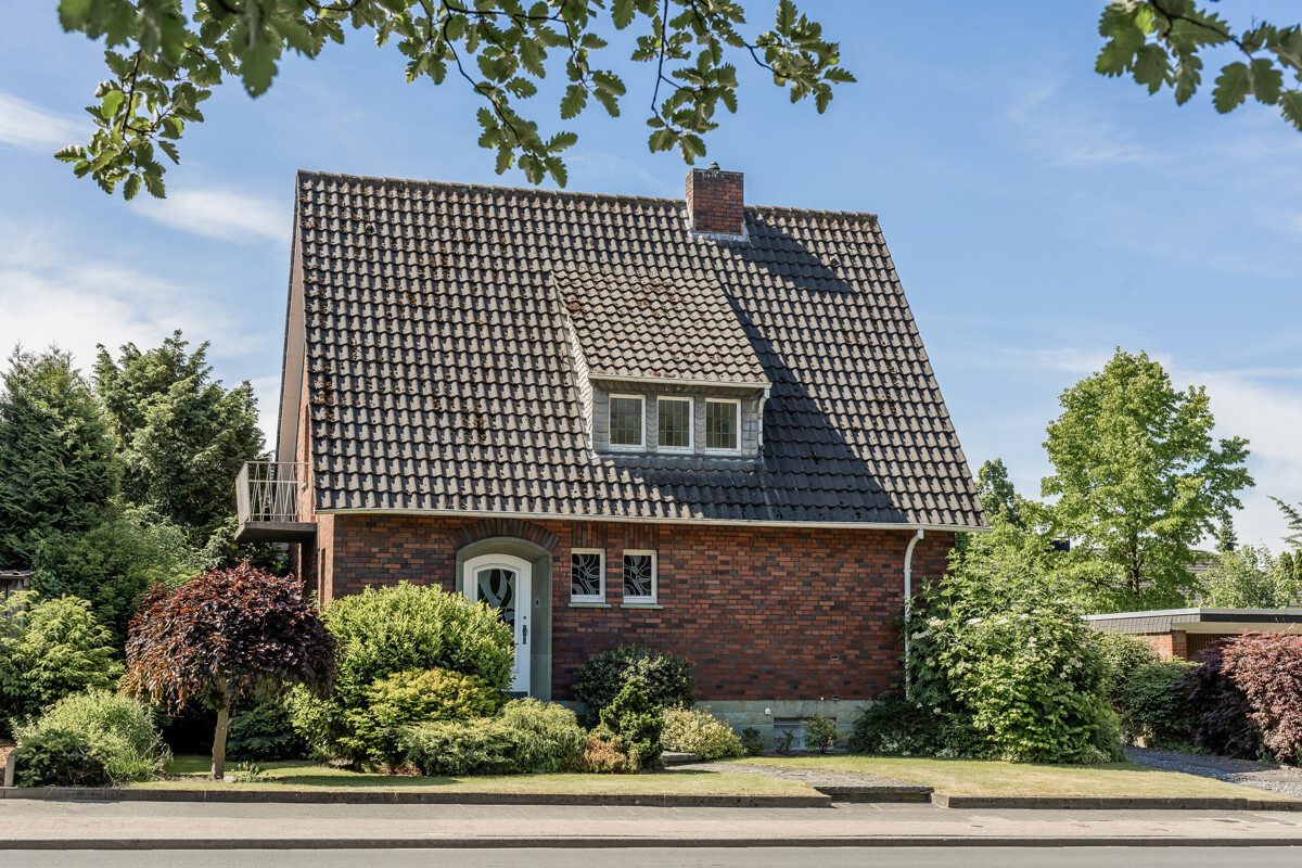 Immobilienangebot - Beckum - Wohnen & Gewerbe - Kleines Haus für große Träume!
