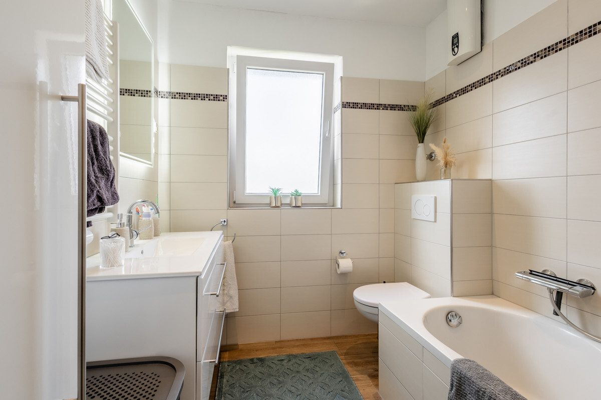 Immobilienangebot - Oelde - Wohnen & Gewerbe - Modern gestaltet und zum Wohlfühlen gemacht!