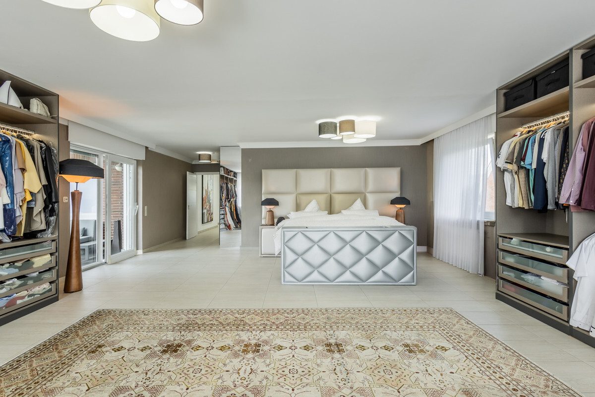 Schlafzimmer Immobilienangebot - Beckum - Wohnen & Gewerbe - Stadtvilla mit luxuriöser Ausstattung!