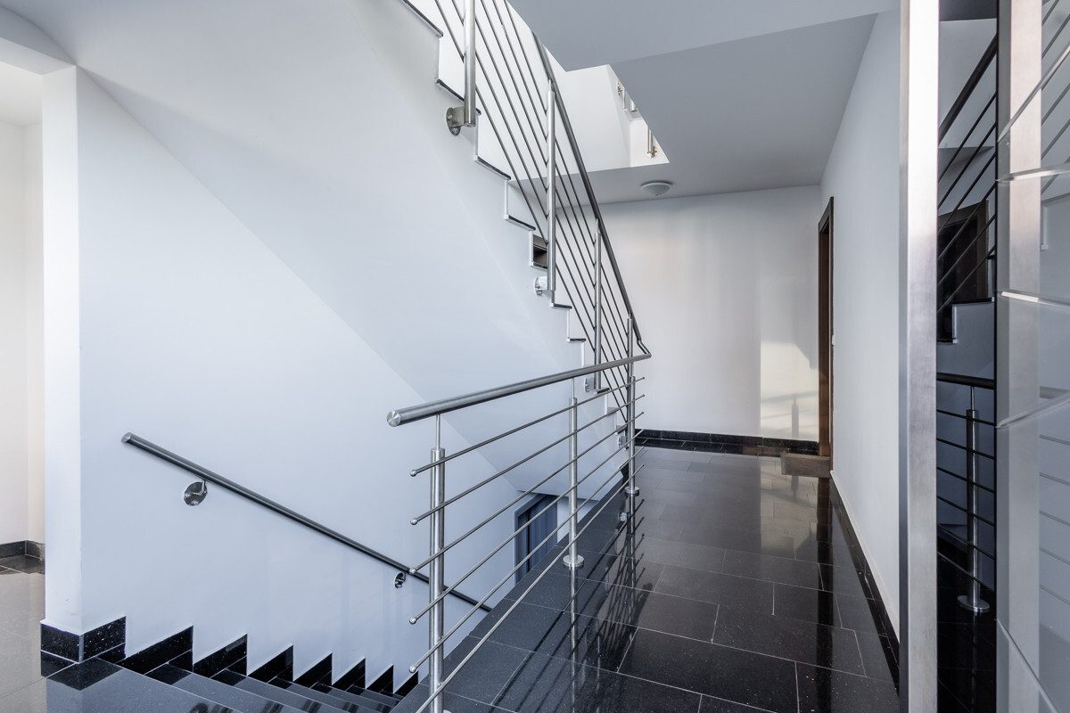Immobilienangebot - Beckum - Wohnen & Gewerbe - Paketverkauf: Zwei neuwertige Wohnungen!