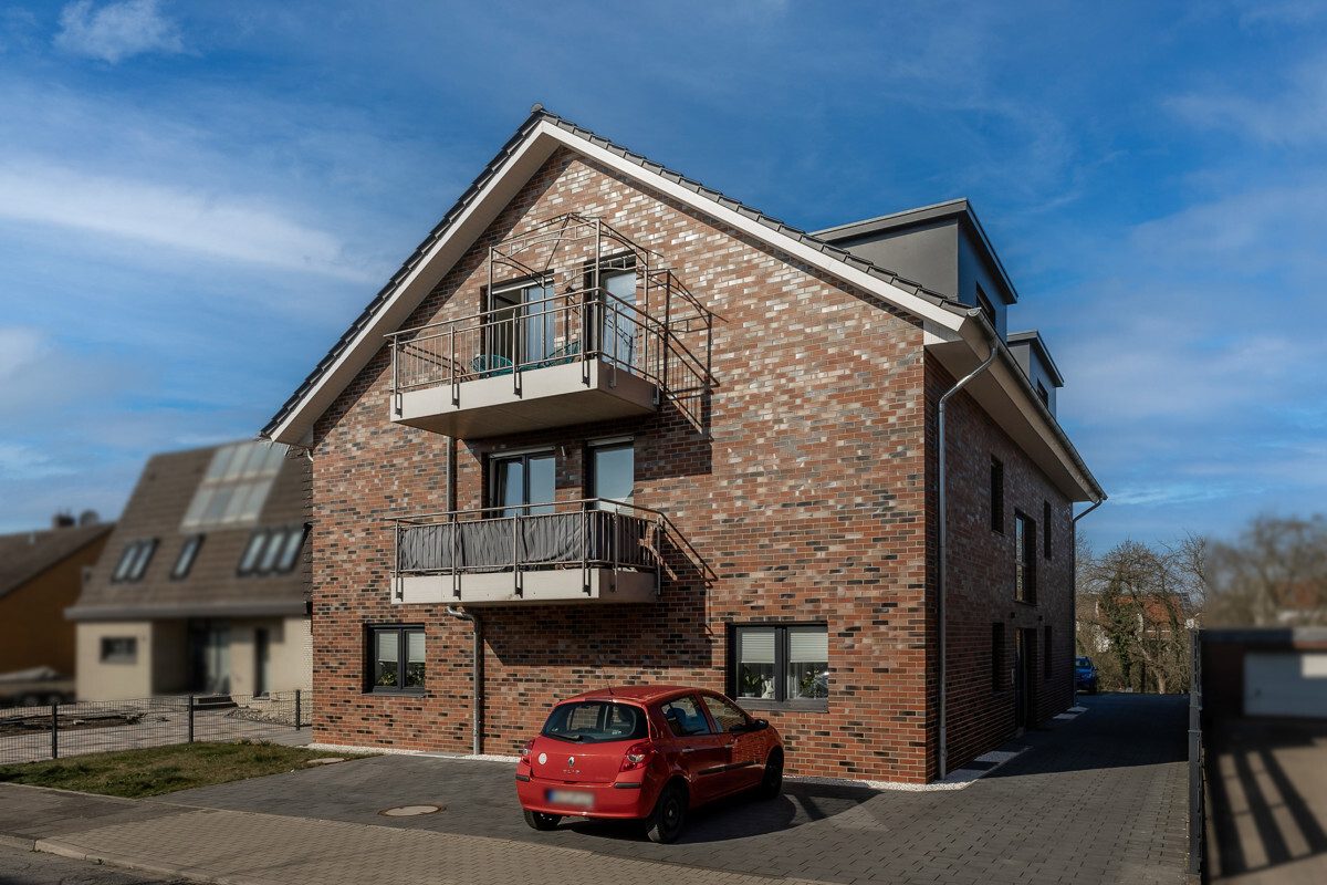 Immobilienangebot - Beckum - Wohnen & Gewerbe - Paketverkauf: Zwei neuwertige Wohnungen!