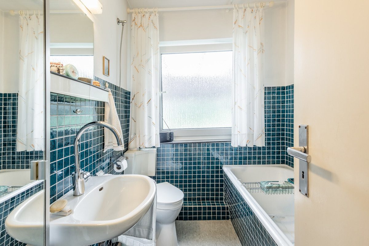 Immobilienangebot - Beckum / Roland - Wohnen & Gewerbe - Mit Eigenleistung preisgünstig ins Eigenheim!
