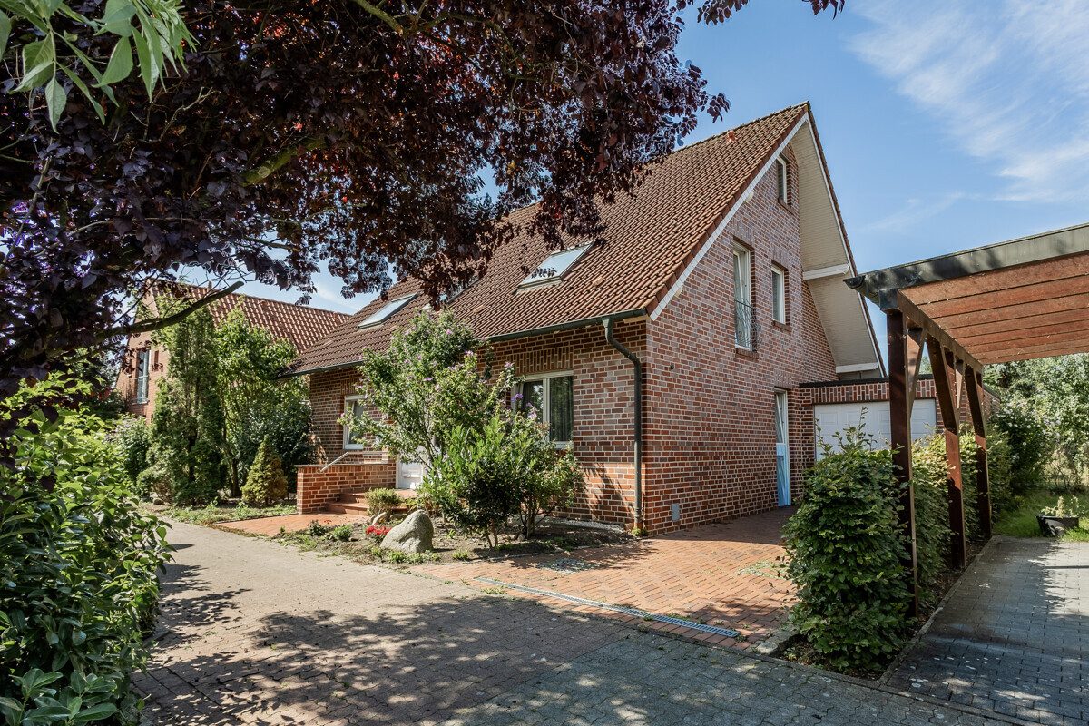 Immobilienangebot - Sendenhorst / Albersloh - Wohnen & Gewerbe - Ihr neues Wohlfühlzuhause in Sackgassenlage!