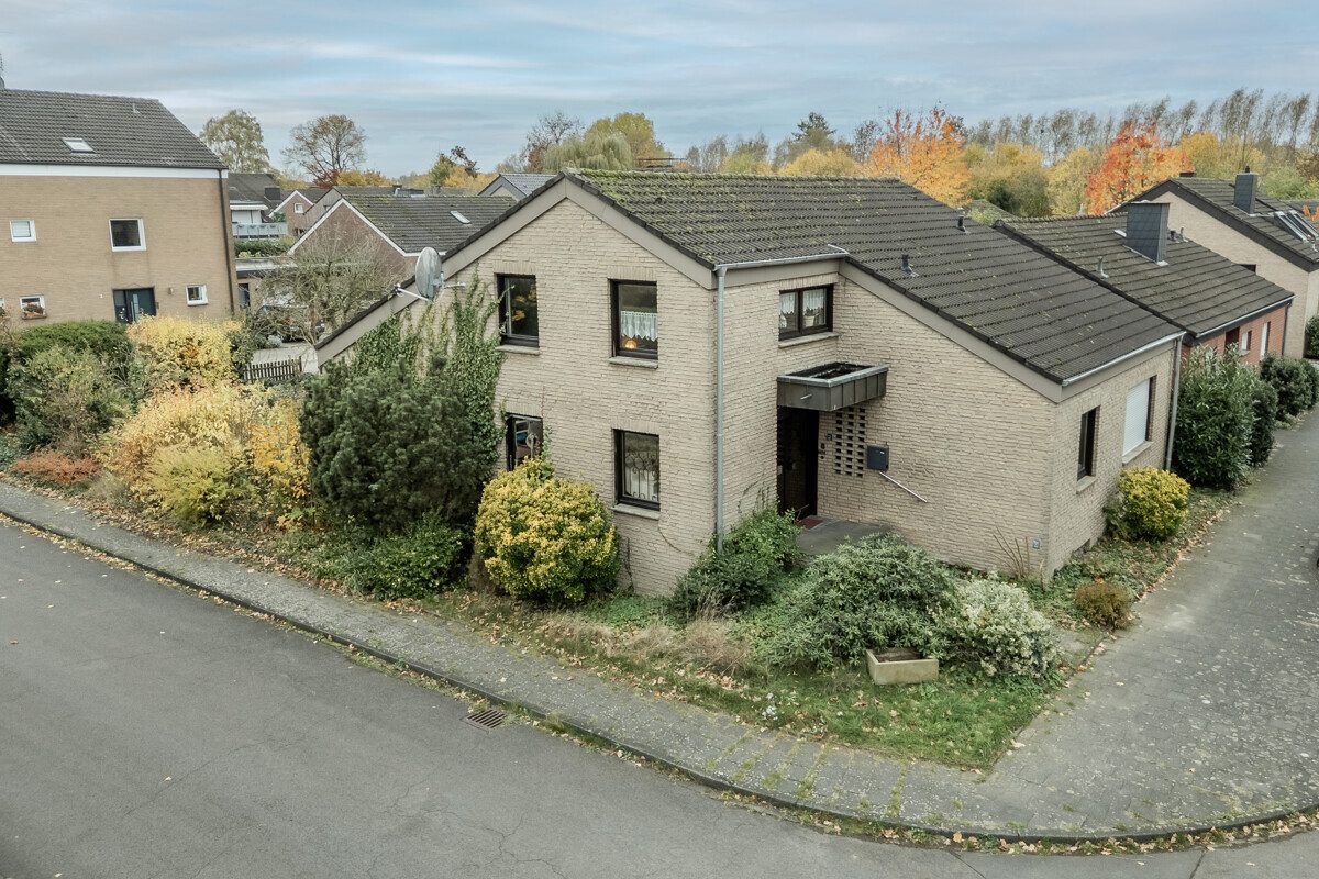 Immobilienangebot - Sendenhorst - Wohnen & Gewerbe - Ein Zuhause für die Familie
(Erbbaugrundstück)!