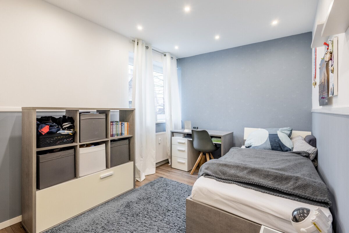 Immobilienangebot - Warendorf - Wohnen & Gewerbe - Renoviert, großzügig, hell - Hochparterrewohnung in Warendorf!