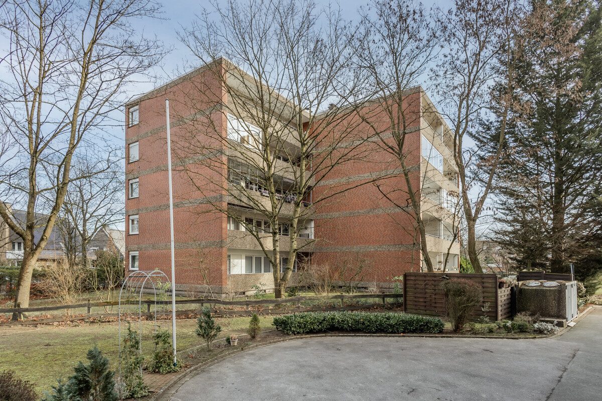 Immobilienangebot - Warendorf - Wohnen & Gewerbe - Renoviert, großzügig, hell - Hochparterrewohnung in Warendorf!