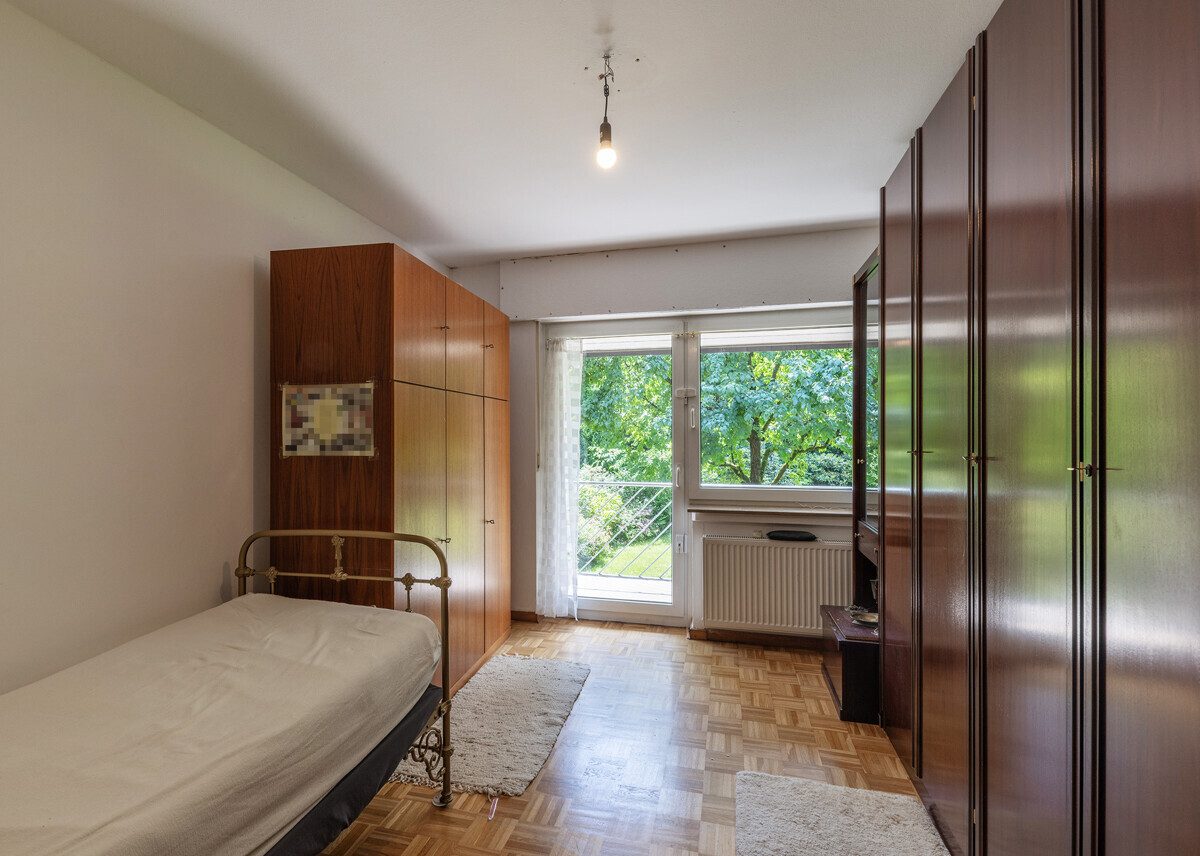 Schlafzimmer 2 Immobilienangebot - Münster - Wohnen & Gewerbe - Einfamilienhaus mit herrenhäuslichem Flair in begehrter Waldrandlage!