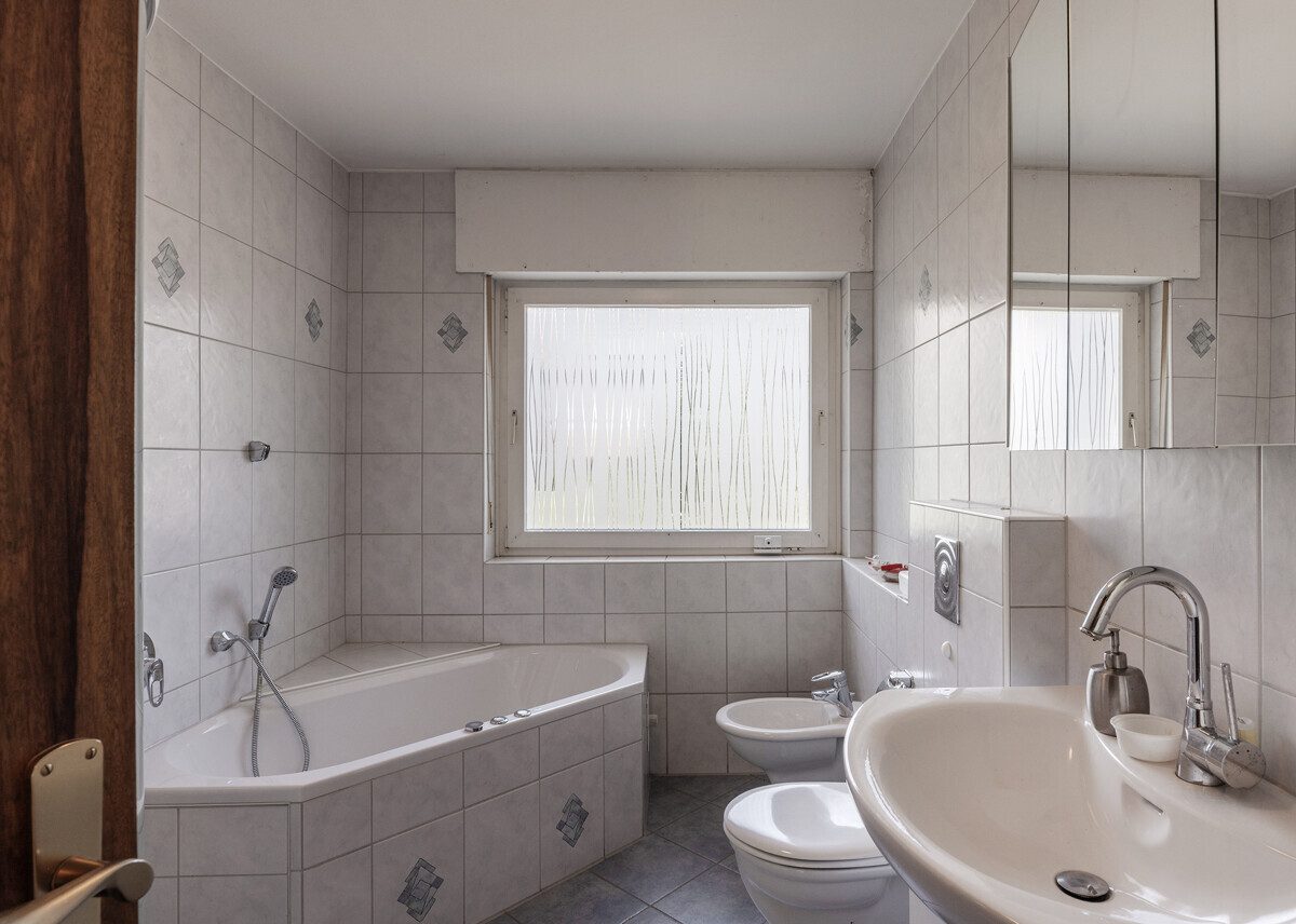 Badezimmer Immobilienangebot - Münster - Wohnen & Gewerbe - Einfamilienhaus mit herrenhäuslichem Flair in begehrter Waldrandlage!