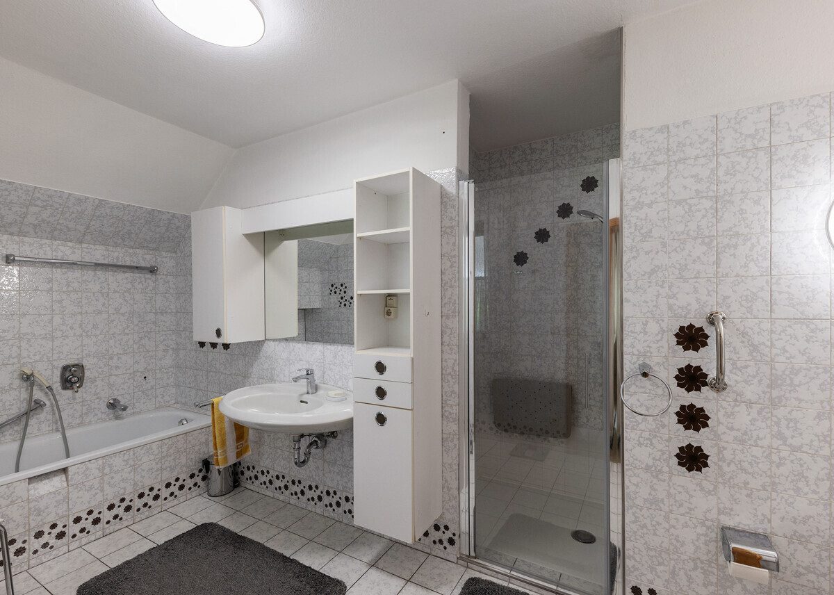 Badezimmer Immobilienangebot - Beckum / Neubeckum - Wohnen & Gewerbe - Familienglück im Grünen: Ihre Wohlfühloase in bester Wohnlage von Neubeckum!