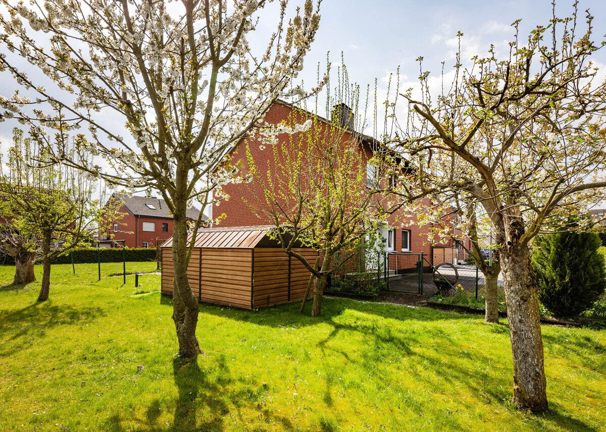 Obstbäume auf der Ostseite Immobilienangebot - Drensteinfurt / Walstedde - Wohnen & Gewerbe - Großes Haus mit viel Potenzial (Erbbaurecht)!