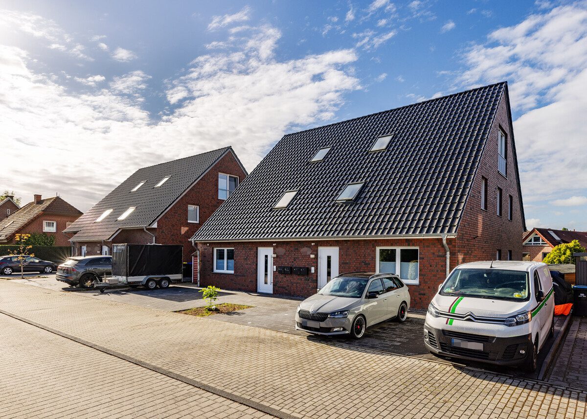 Immobilienangebot - Telgte / Westbevern - Investment - Voll vermietete Kapitalanlage:Zwei neuwertige Doppelhäuser mit insgesamt acht Wohneinheiten!