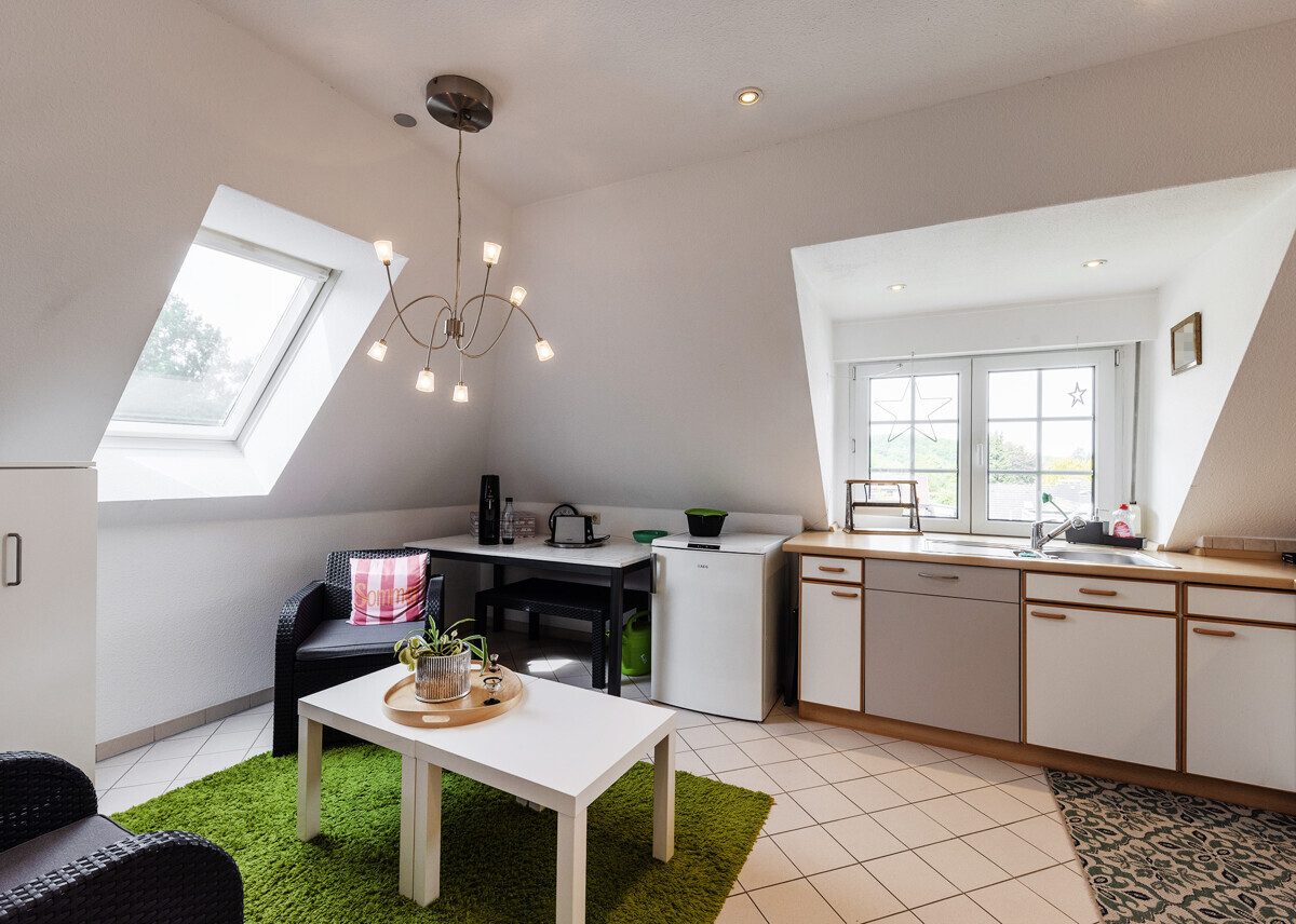 Immobilienangebot - Telgte - Wohnen & Gewerbe - Ideal zum Wohlfühlen - Gepflegte Dachgeschosswohnung in einem 5-Parteienhaus!