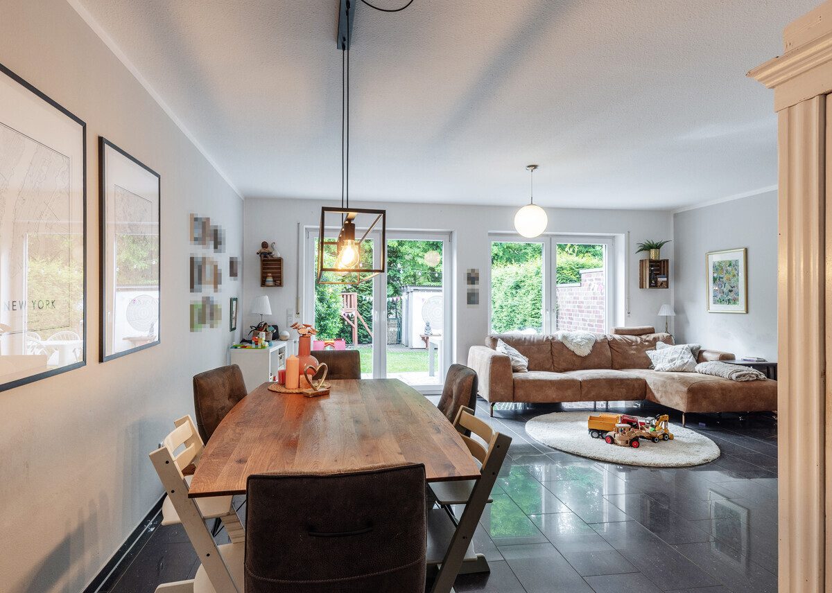 Wohn- und Esszimmer Immobilienangebot - Münster - Wohnen & Gewerbe - Modernes Reihenmittelhaushaus in beliebter Lage von Gievenbeck!
