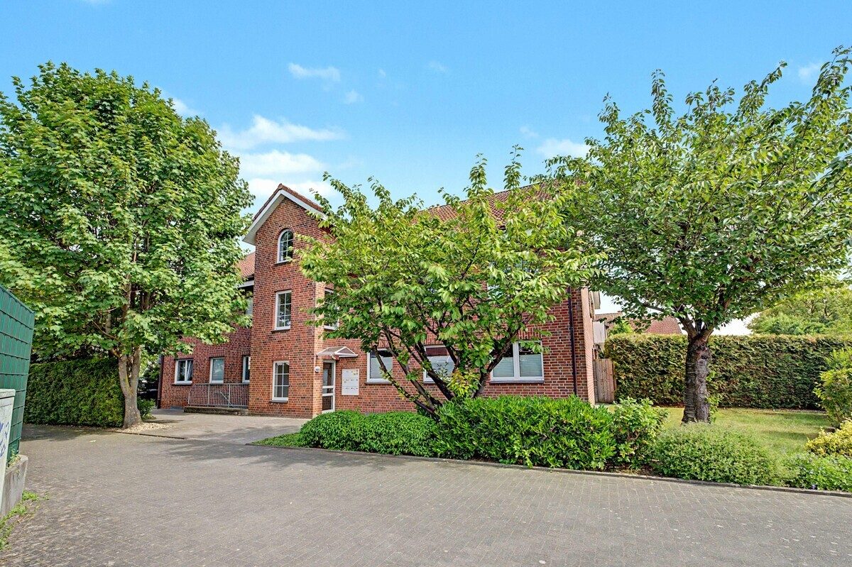 Außenansicht Immobilienangebot - Oelde - Wohnen & Gewerbe - Gepflegt und gemütlich - Ihre
neuen vier Wände (Erbbaurecht)!