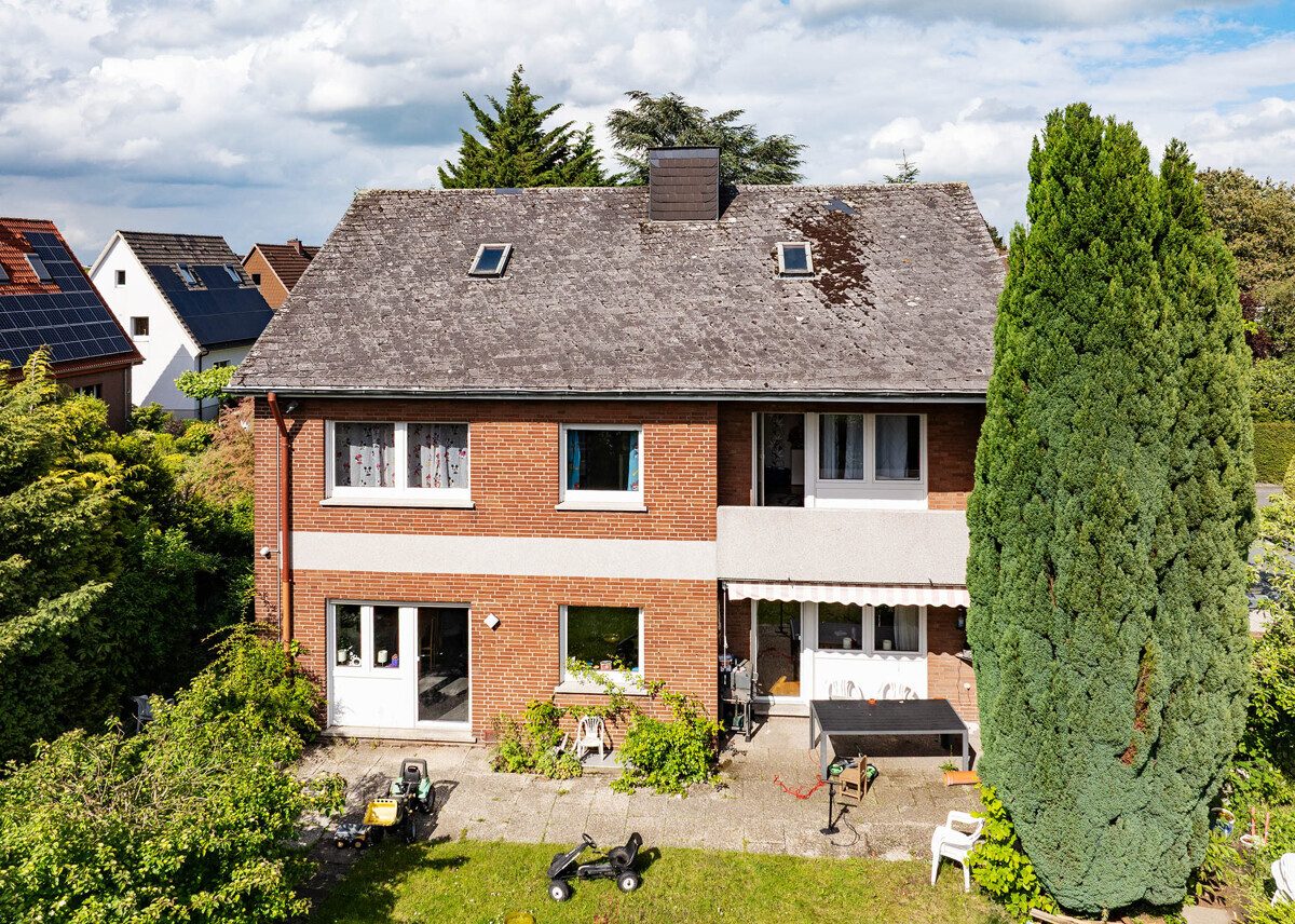 Immobilienangebot - Beckum - Wohnen & Gewerbe - Großzügiges Einfamilienhaus in ruhiger Wohnlage!