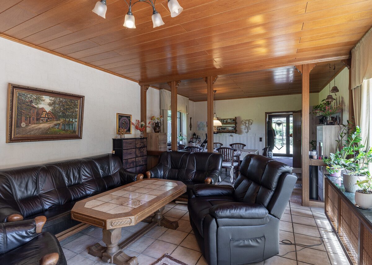Immobilienangebot - Ahlen - Wohnen & Gewerbe - Raum, Ruhe und Potenzial - 
für Ihre Wohnwünsche gemacht!