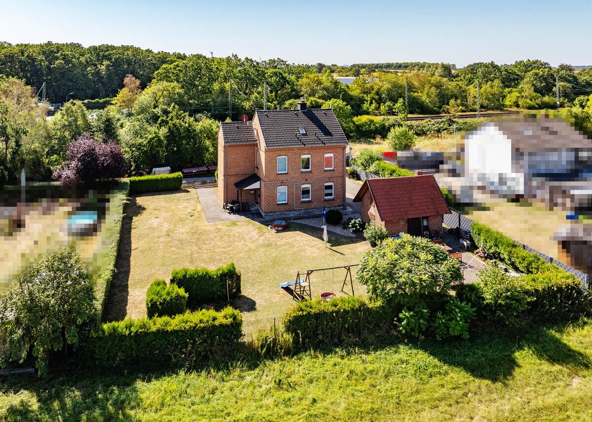 Immobilienangebot - Ahlen - Wohnen & Gewerbe - 152 m² Gesamtfläche - Renoviertes Zweifamilienhaus in ruhiger Lage!