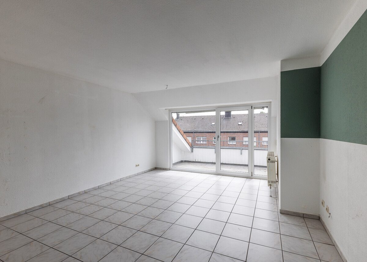 Wohn-/Essbereich Immobilienangebot - Beckum - Wohnen & Gewerbe - Attraktive Dachgeschosswohnung im beliebten Beckumer Süden!