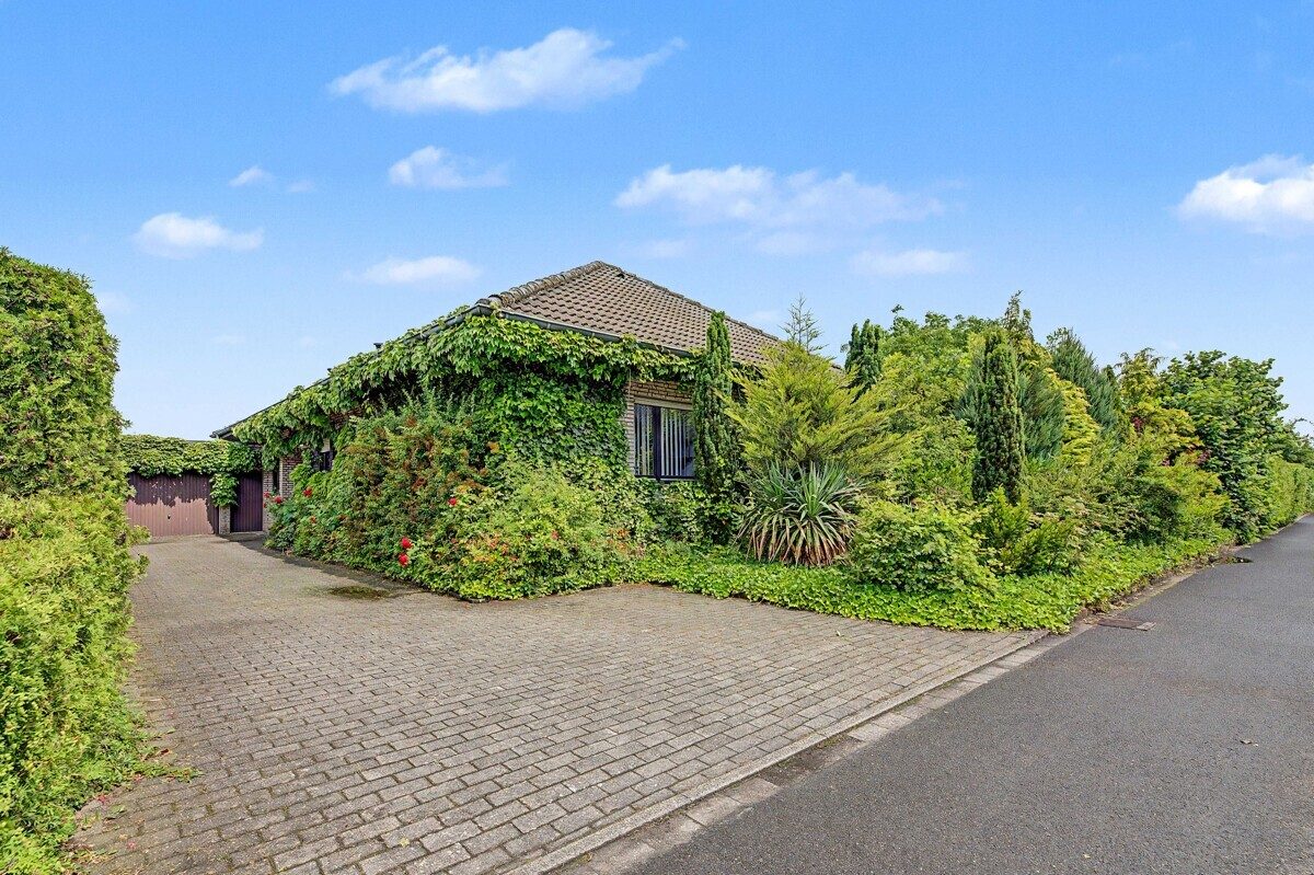 Immobilienangebot - Oelde - Wohnen & Gewerbe - Alles auf einer Ebene!