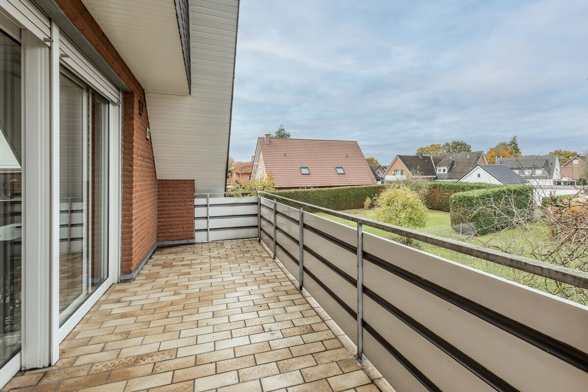 Balkon Immobilienangebot - Oelde - Wohnen & Gewerbe - Ein Haus mit vielen Möglichkeiten!