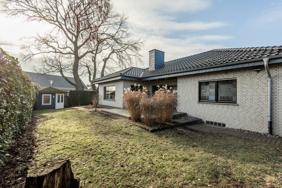 Gartenansicht Immobilienangebot - Ennigerloh - Wohnen & Gewerbe - Schick und geschmackvoll - hier können Sie ohne Modernisierungsaufwand einziehen!